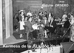 Oran- SDV- 7118 -KERMESSE 1956 SALON DE THE SUR LA SCENE DU THEATRE